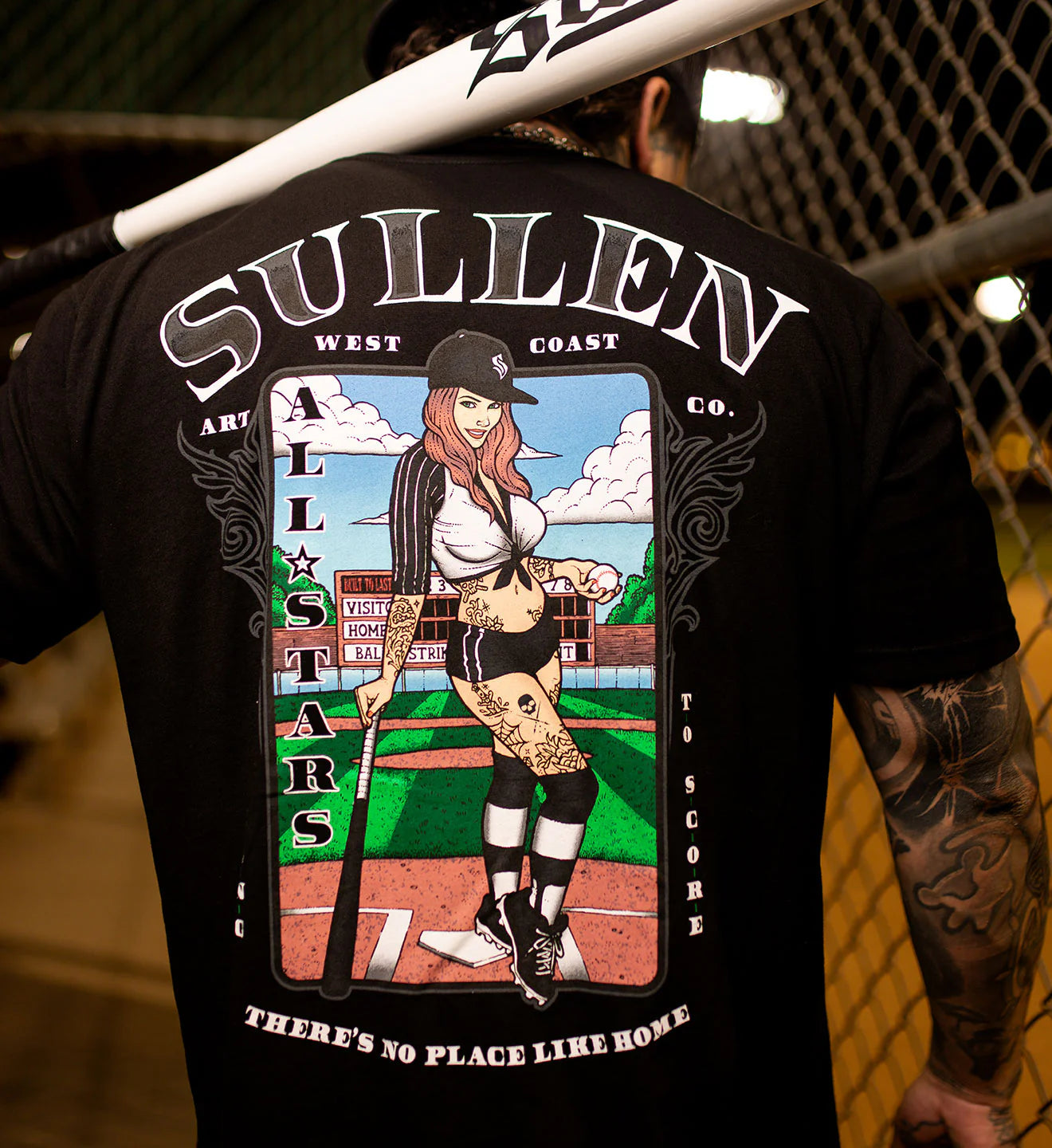 LOOKING TO SCORE PREMIUM TEE