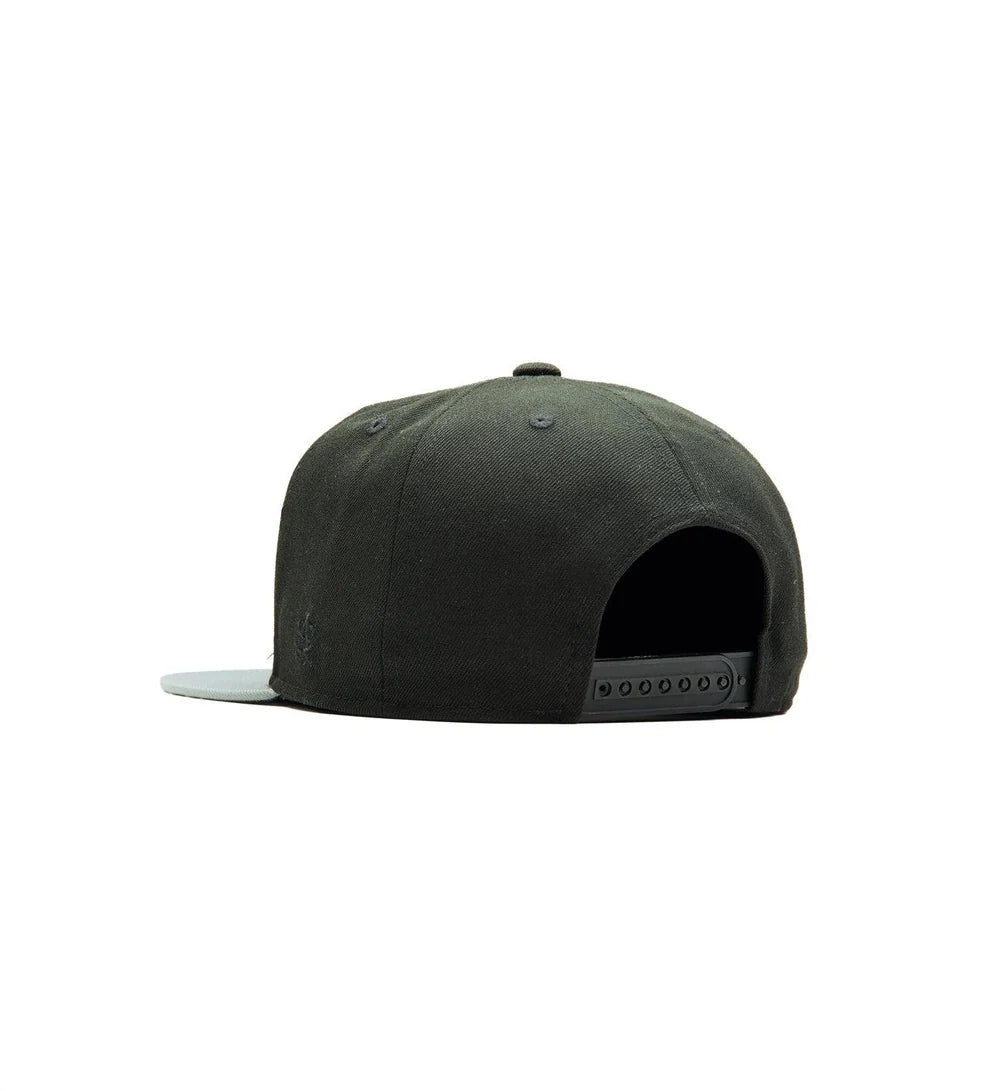 FORBIDDEN LOVE SNAPBACK