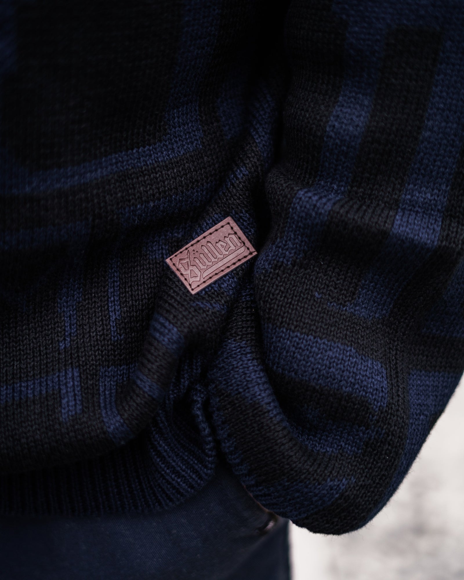 SHARPS SWEATER