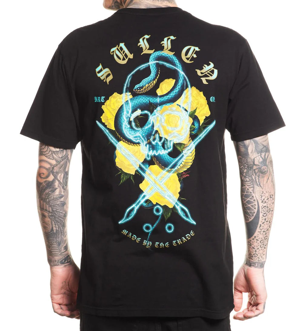 SCALES BADGE PREMIUM TEE