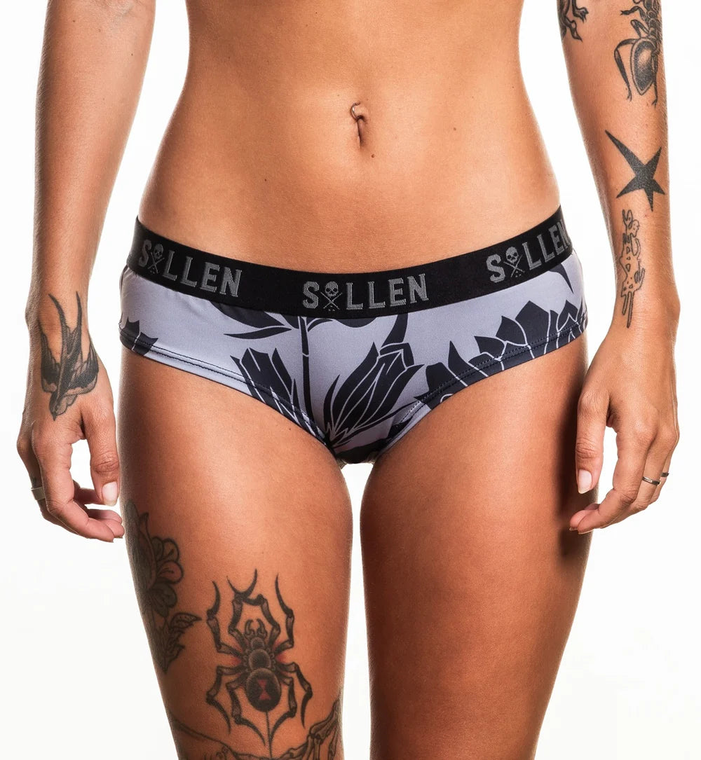 KELLY BRIEF