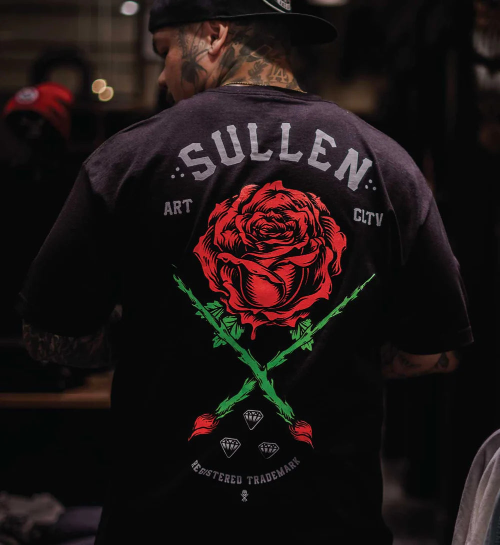 ROSE BADGE BLACK STANDARD TEE