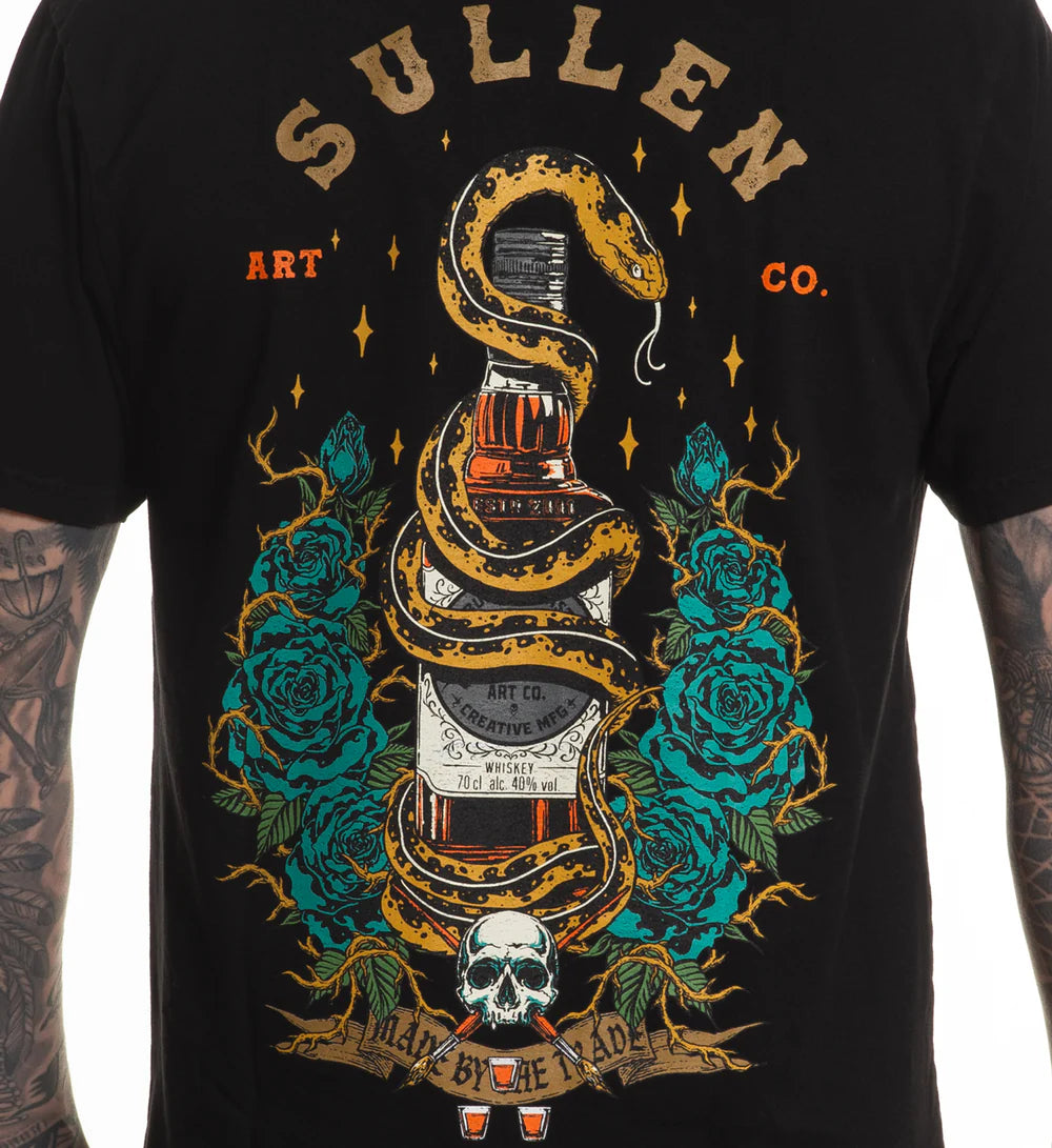 WHISKEY BOTTLE PREMIUM TEE