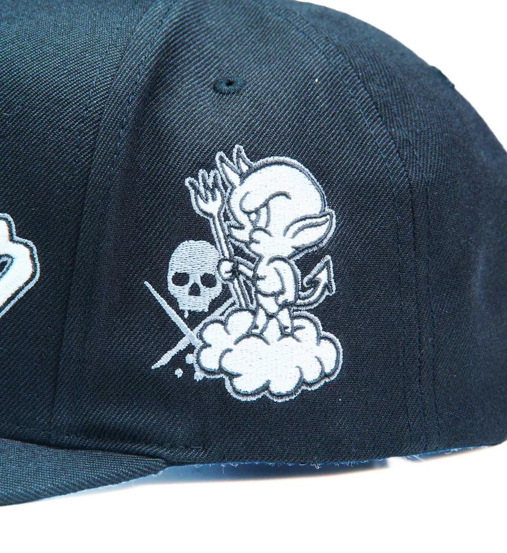 DETAIL DEVIL'S SNAPBACK BLACK/WHITE