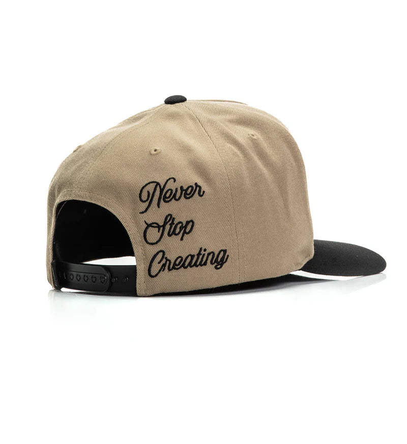 STACK SCRIPT SNAPBACK DARK KHAKI