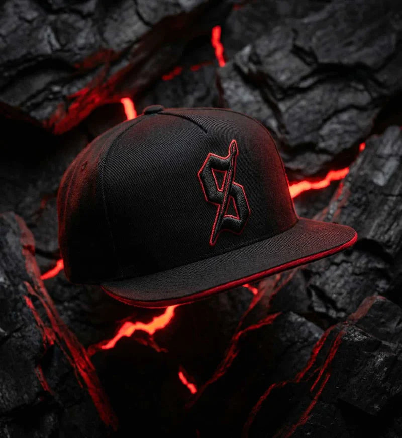 STRIKE SNAPBACK BLACK/RED