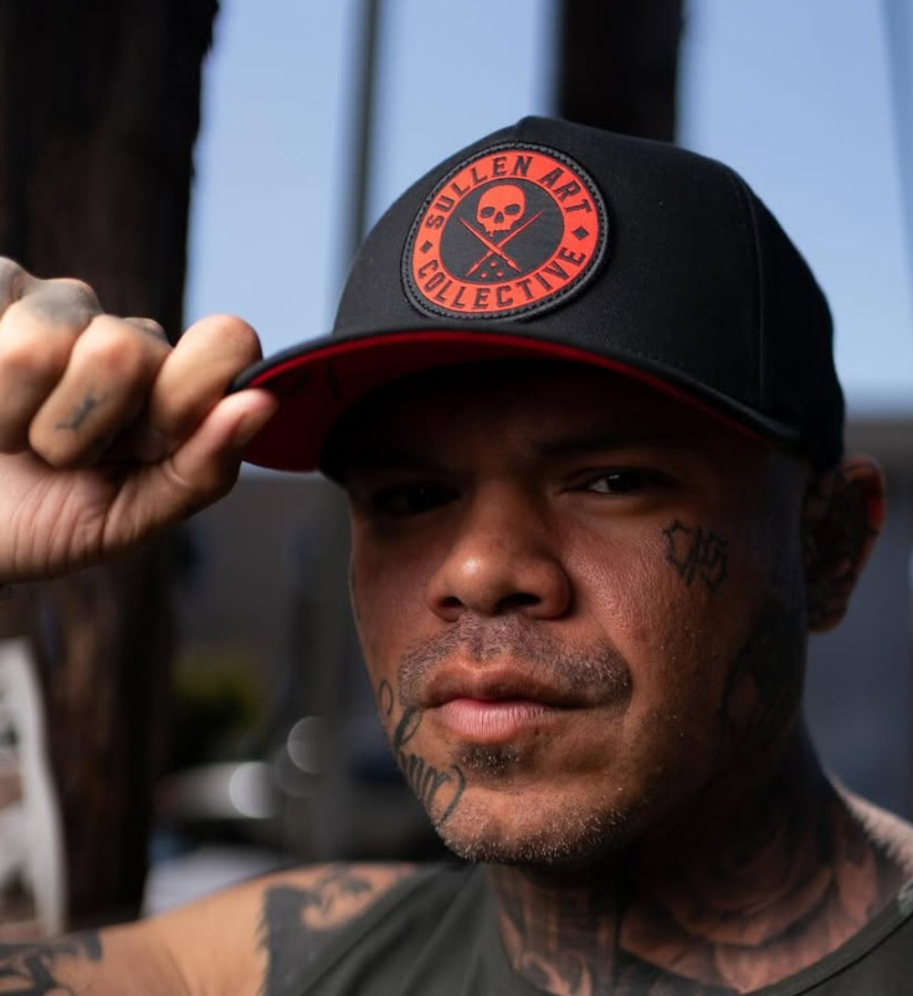 BOH CURVED SNAPBACK - BLACK/RED